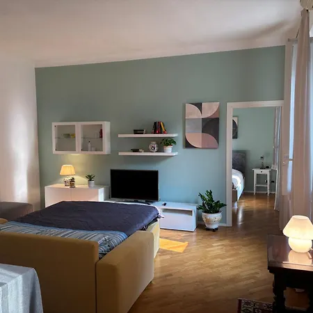 アパート Porta Venezia Elegante ミラノ