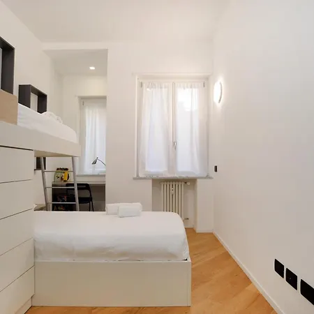 Spacious And Cozy Flat With Two Bathrooms Daire Milano