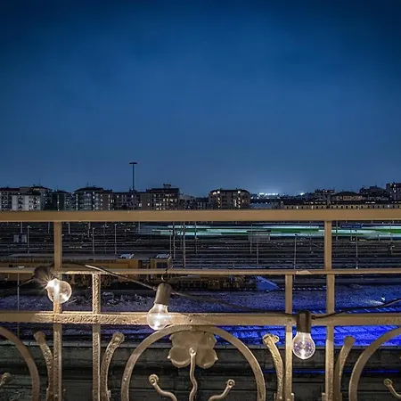 Galileo Balcony By Station * ミラノ