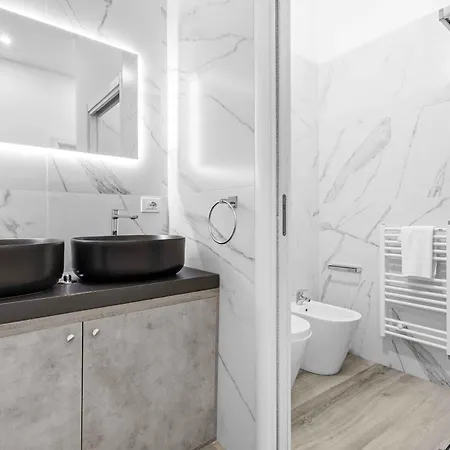 Essence Parcheggio Gratuito E Self Check-in A Apartament Mediolan