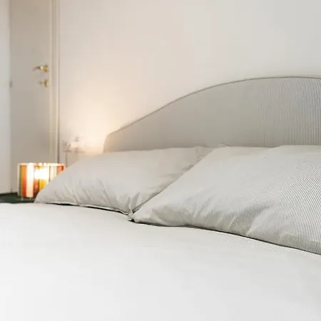 Elegante Mansarda Tra Navigli E Via Tortona Apartamento Milão