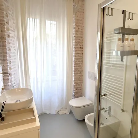 Living Fioravanti Apartamento Milão