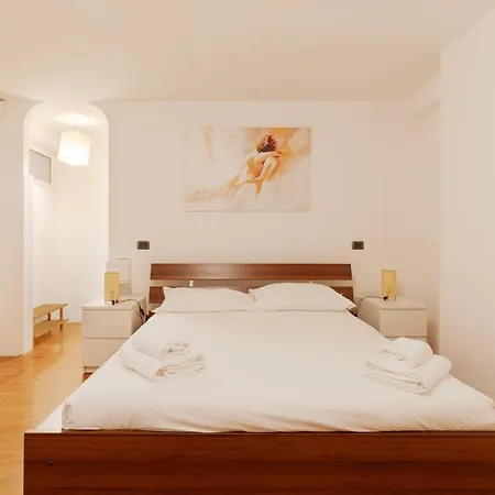 Guesthost - On Two Levels