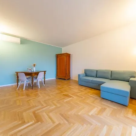 Spacious And Bright 2bdr, 2 Bathrooms Milano