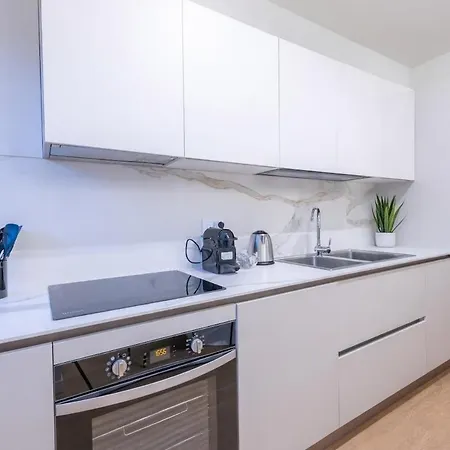 Centre Luxury, 2bdr, Sleeps 5 Lägenhet *