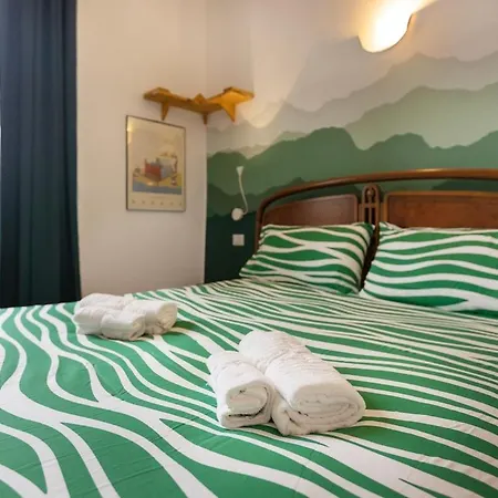 Vintage Chic Flat Steps From Fiera & Wi-fi * Milán
