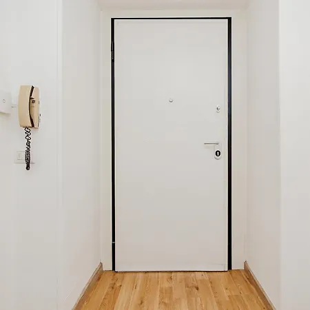 Palazzi - Silenzioso In Porta Venezia