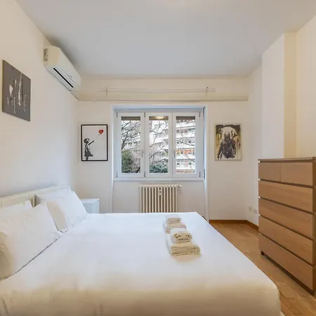 Apartment Casa Losanna, Citylife, Corso Sempione, *
