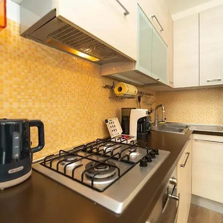 Comfort And Space In The Center With Wifi And Ac Apartment