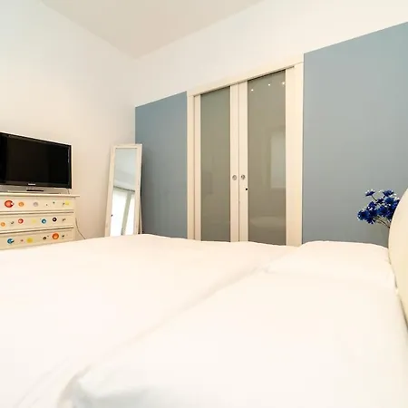 Modern In With Wifi And Ac * Milano
