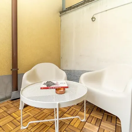 Atelier In Piazza Castello With Private Terrace アパート