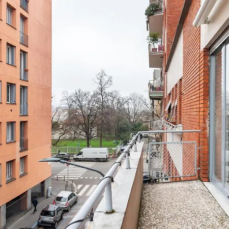 Appartement Bilocale Accogliente E Completo In Via Stilicone Milan