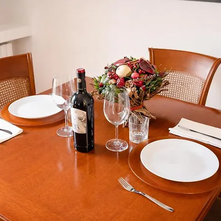 Daire Elegant 3br 15 Min Walk To The Duomo, 2 Min To Sempione