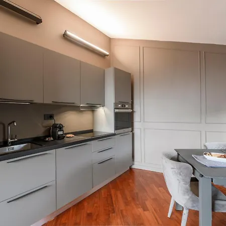 Appartement Palermo, 18 - Two-room With Terrace Milaan