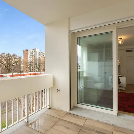 Bilocale Con Terrazzo Vicino M1 - San Siro Апартаменты Милан