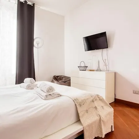 Easylife - - Campionesi 3 - Porta Romana