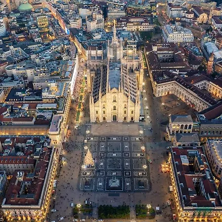 Апартаменты Duomo-sempione, Luxury With Balcony - M5 *