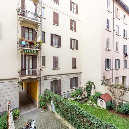 Lägenhet I-host Spacious 2br Near Center