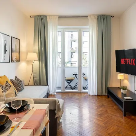 דירה Centrale-duomo 10min - Spacious App - Sleeps 4