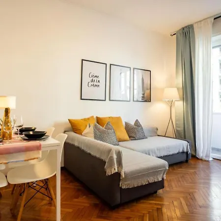 דירה Centrale-duomo 10min - Spacious App - Sleeps 4