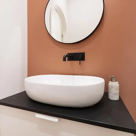 Apartment Easylife - - Carso 14 - Sant' Ambrogio Mailand