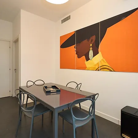 Absolute Luxury Home, 15 Minutes Walk San Siro * Milano