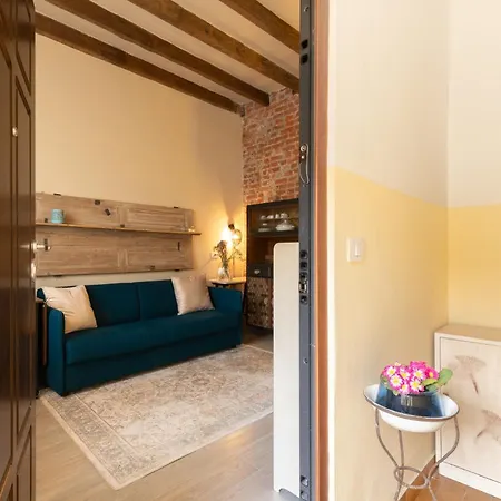 Charm Two-room Bocconi Navigli Darsena