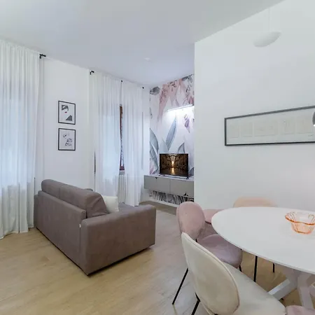 Appartamento Paganini 4 Exclusive - 2 Bedroom And 2 Bathroom Milano