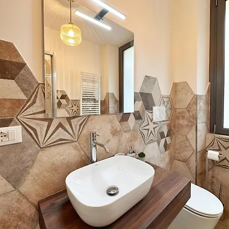 Apartment Navigli, Incantevole Dimora Storica Ristrutturata Vicino Metro, Con Wifi Mailand