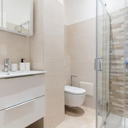 Guesthost - Mm Sant'agostino Modern Flat アパート ミラノ