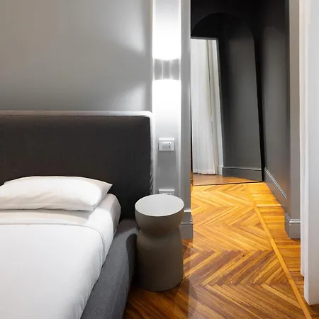 The Battisti Gallery Centro Apartment