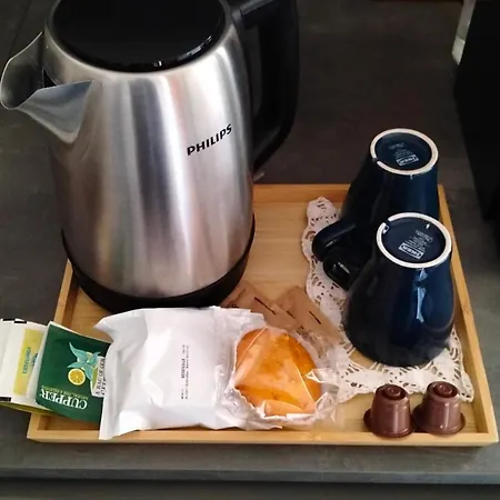 Domus Cassinis Metro And Trains At Your Doorstep Mediolan