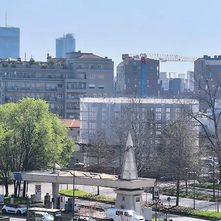 Ermedina Daire Milano