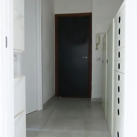 Urban House Romolo Garden View - Navigli Appartamento