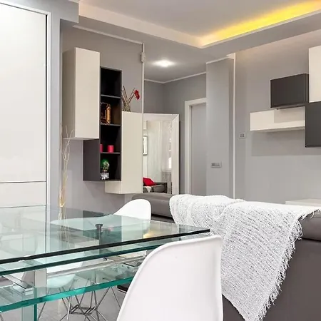 Appartement Family 2br With Balcony, Near Metro Milan