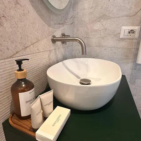 Aura Navigli شقة ميلان