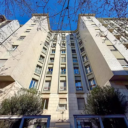 3 Bedrooms Separate 1 Min Walk From Brera, 15 Min Duomo Appartamento