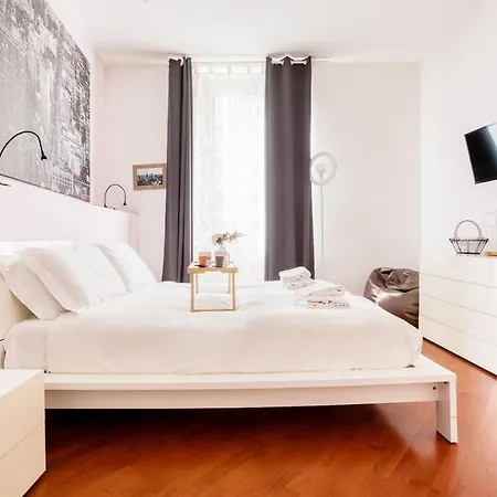 Apartment Easylife - - Campionesi 3 - Porta Romana *