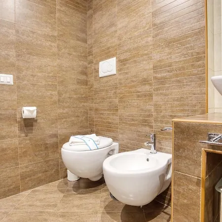 Easylife - - Campionesi 3 - Porta Romana *