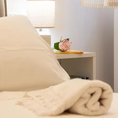 I-host Elegant Flat Near Bocconi & Center Appartement Milaan
