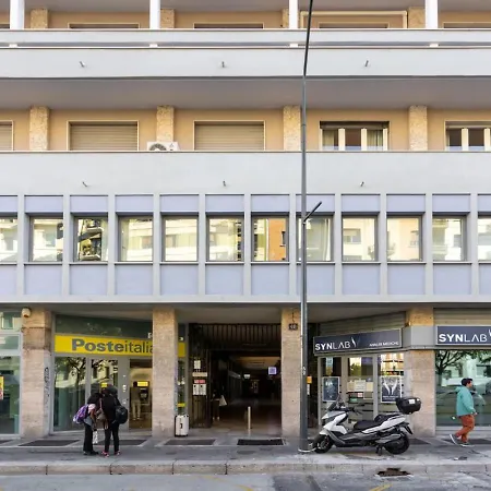 Centrale-duomo 10min - Spacious App - Sleeps 4 דירה מילאנו