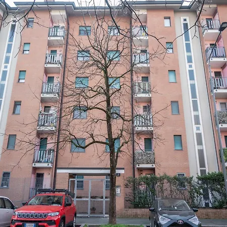 Vivimihome-norico 2 Bedrooms 1 Bathroom With Balcony Milano