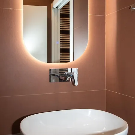 Moscova Living Experience - 2 Bedroom Daire *