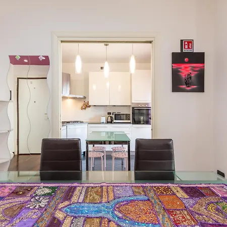 Apartment I-host Spacious 2br With 2 Baths & Balcony *