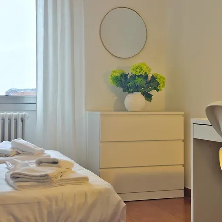 Homeby - Il Terzetto Apartman Milánó