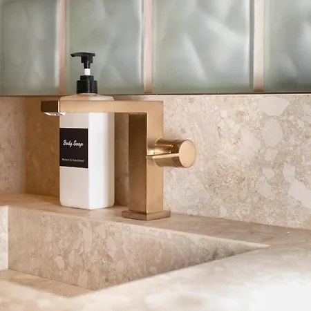 Bosco Royal By Station