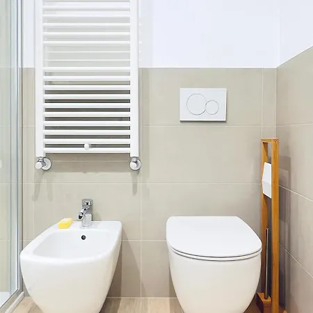 The Boutique Houses - San Siro With Private Parking - Bande Nere M1 Metro Direct To Duomo- Apartments Milan City Center Apartamento
