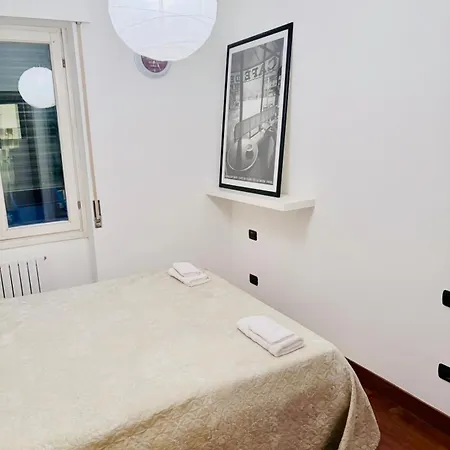 Apartman Navigli Comfort Metro Romolo Iulm & Unipol Forum