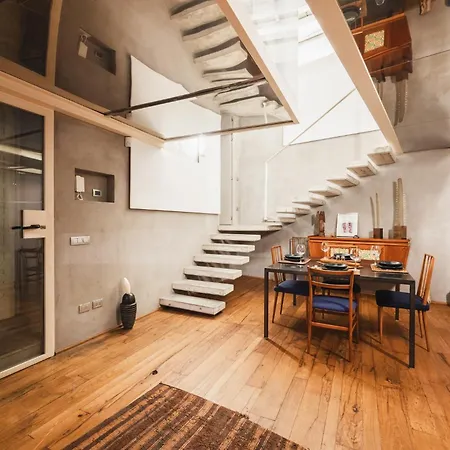 アパート Prestige Exclusive Loft - 500 M Duomo ミラノ
