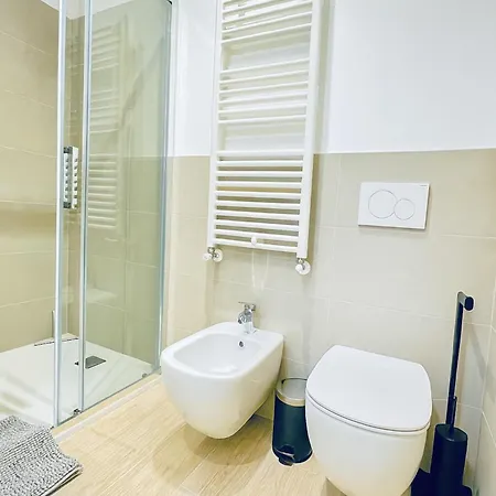 The Boutique Houses - San Siro With Private Parking - Bande Nere M1 Metro Direct To Duomo- Apartments Milan City Center Apartamento *